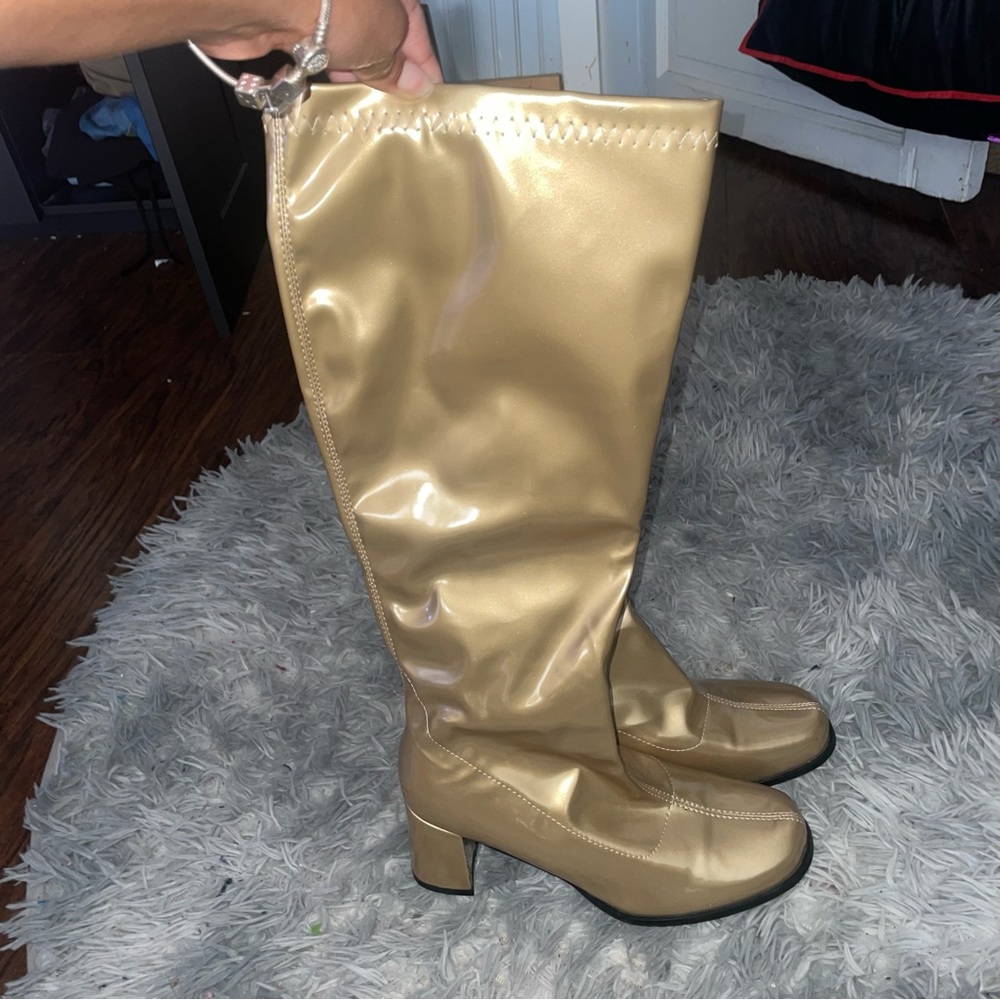 GOLD GOGO BOOTS